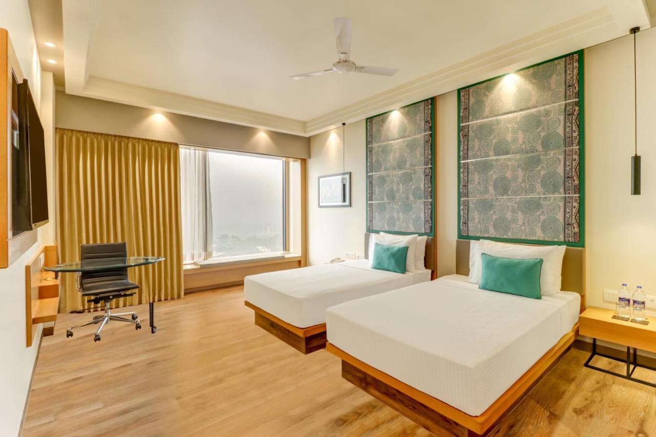 Hotel Lemon Tree Premier, Bhubaneswar Exterior foto
